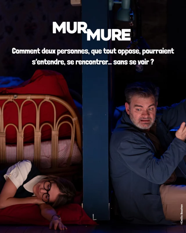 Comment deux personnes, que tout oppose, pourraient s’entendre, se rencontrer… sans se voir ? ❤️

Machin, inventeur loufoque et misanthrope assumé, n’a besoin que d’une chose : le silence absolu. 🤫

Grâce à ses inventions aussi ingénieuses que saugrenues, il a toujours réussi à faire fuir ses voisins. 🔨🖼️🎤

🎹Jusqu’au jour où une pianiste, Machine, emménage seule pour la première fois de sa vie… dans l’appartement mitoyen !

Texte de Lilou Fogli
Mise en scène de Jérémie Lippmann

Avec Clovis Cornillac, @laurencearne, @liloufogli @arnaud_maillard_  et Boris Terral

Dernière représentation le 11 mai 2025 !
Prenez vos billets sur michodiere.com

Assistante mise en scène : Sarah Gellé
Décors : Jacques Gabel
Lumières : Jean-Pascal Pracht
Costumes : Chouchane Abello Tcherpachian
Musique et son : David Parienti

Photographies : @emilie_brouchon