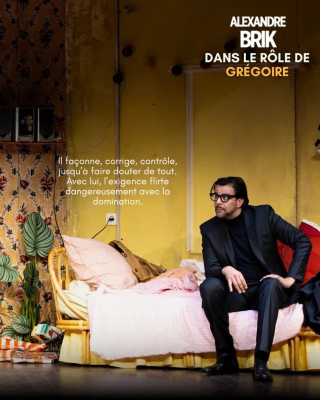 Retrouvez Alexandre Brik, à l'affiche de la comédie romantique "Mur Mure", dans le rôle de Grégoire (et d'un autre personnage mystère...)

Grégoire est un grand pianiste, très influent, mais aussi extrêmement exigeant. 🎹

Jusqu’alors, il hébergeait Machine chez lui, et rumine de la voir s’émanciper et habiter seule.

Son mantra : “Concentration, tenue et précision” ! 🎼

Il fait répéter Machine pour son concours afin qu’elle maîtrise son morceau à la perfection, quitte à se montrer très autoritaire.

Mur Mure, actuellement au Théâtre de la Michodière
Du jeudi au samedi à 20h
Le dimanche à 15h

🎫 Pensez à prendre votre place !
#murmure #comédieromantique ##theatredelamichodiere #Comédie #Spectacle

📸 @emilie_brouchon