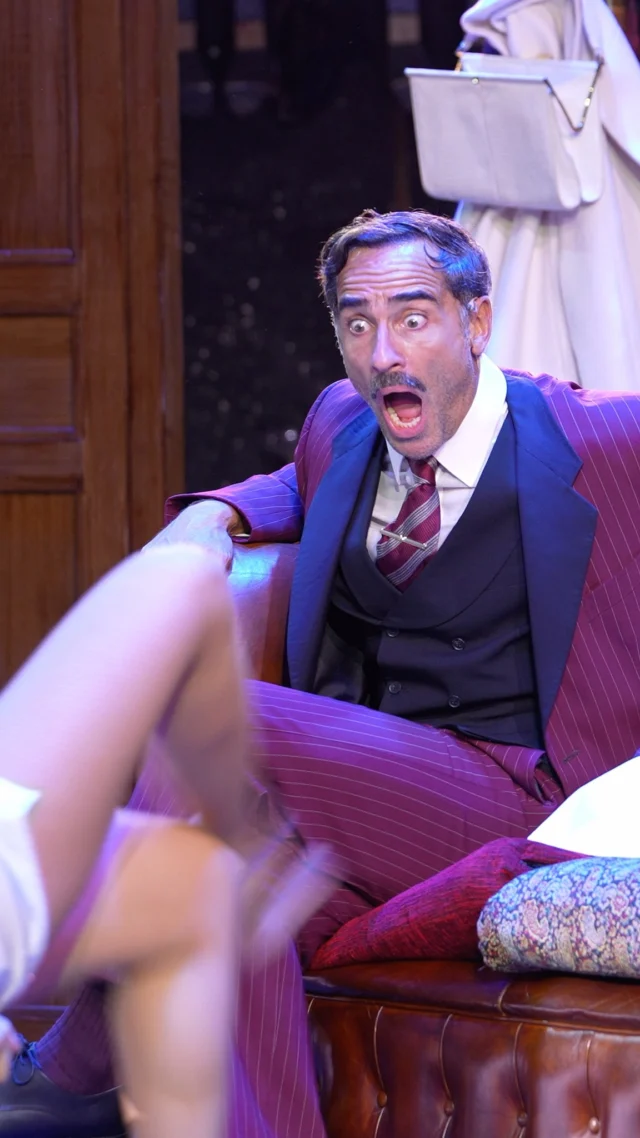 Des réactions dignes de Tom & Jerry 😮

👉 @lesproducteurs.paris, la comédie musicale la plus sexy et barrée de Paris, en ce moment au @theatredeparis

#lesproducteurs #florentpeyre #quefaireàparis