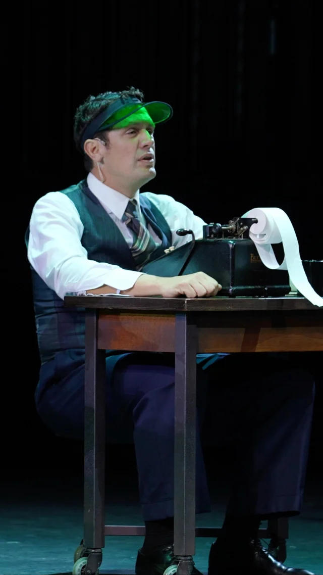 Le jour le plus déprimant de l’année ? C’est tous les jours dans le bureau de comptable où travaille Leo Bloom. 
Mais rassurez-vous, on a ce qu'il vous faut pour vous remonter le morale : le show musicale le plus déjanté de Paris
👉 Les Producteurs : la cure anti-morosité la plus efficace de 2026

#lesproducteurs #quefaireàParis #bluemonday